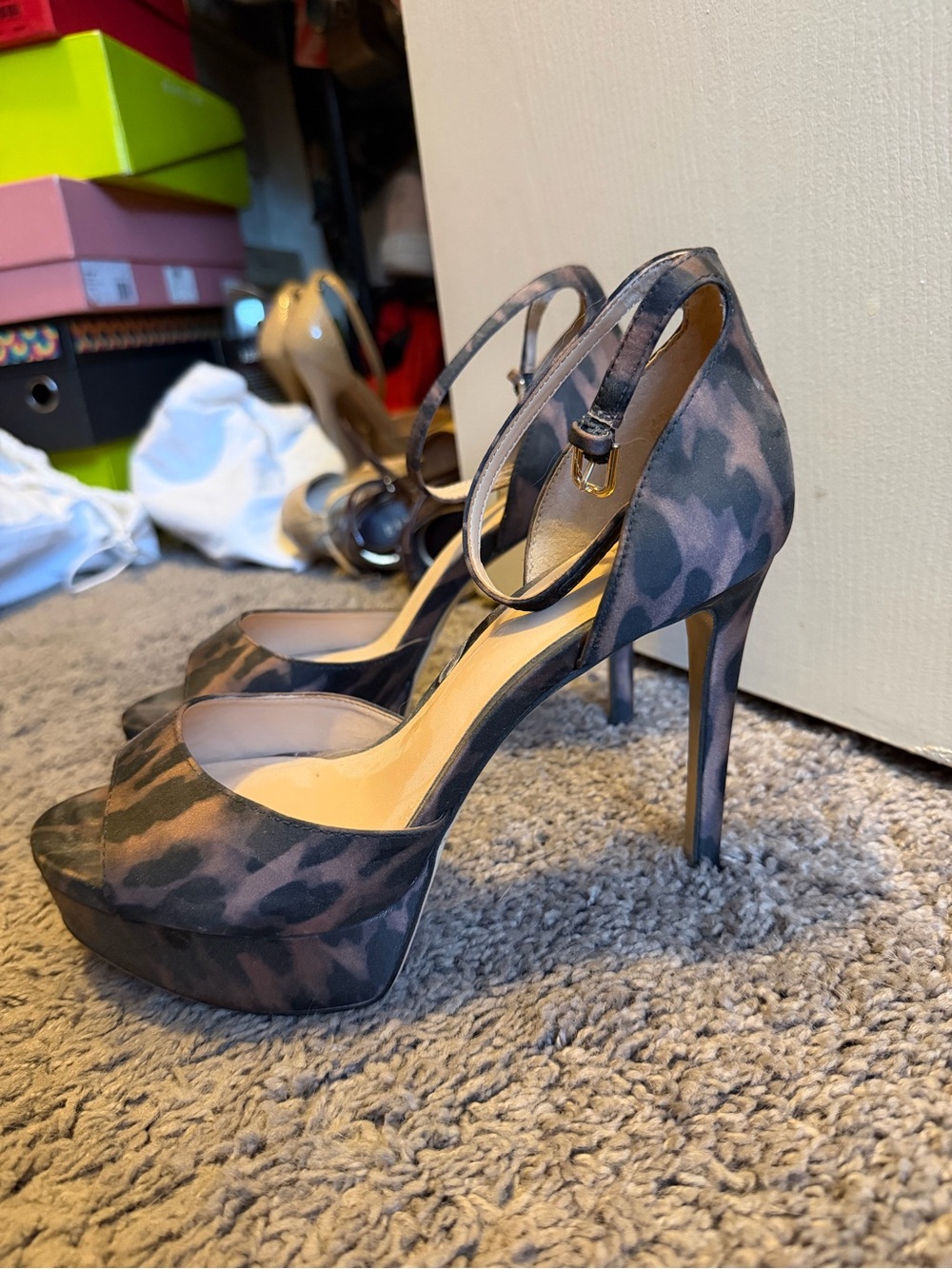 Women’s Camouflage Platform Peep-Toe Heels - Olive/Brown
